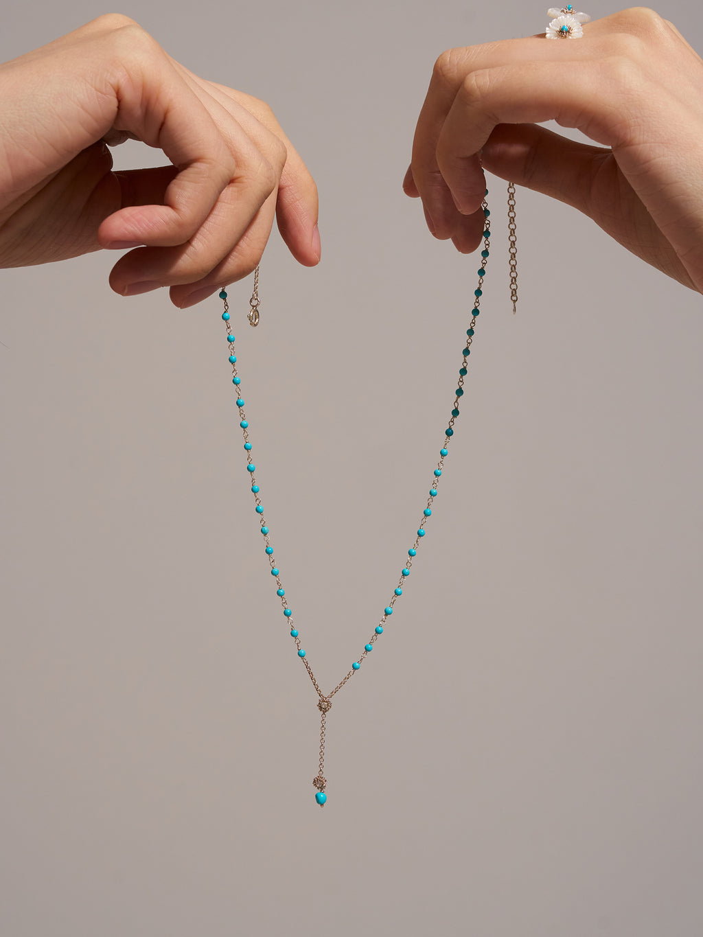 Daisy Blue Necklace