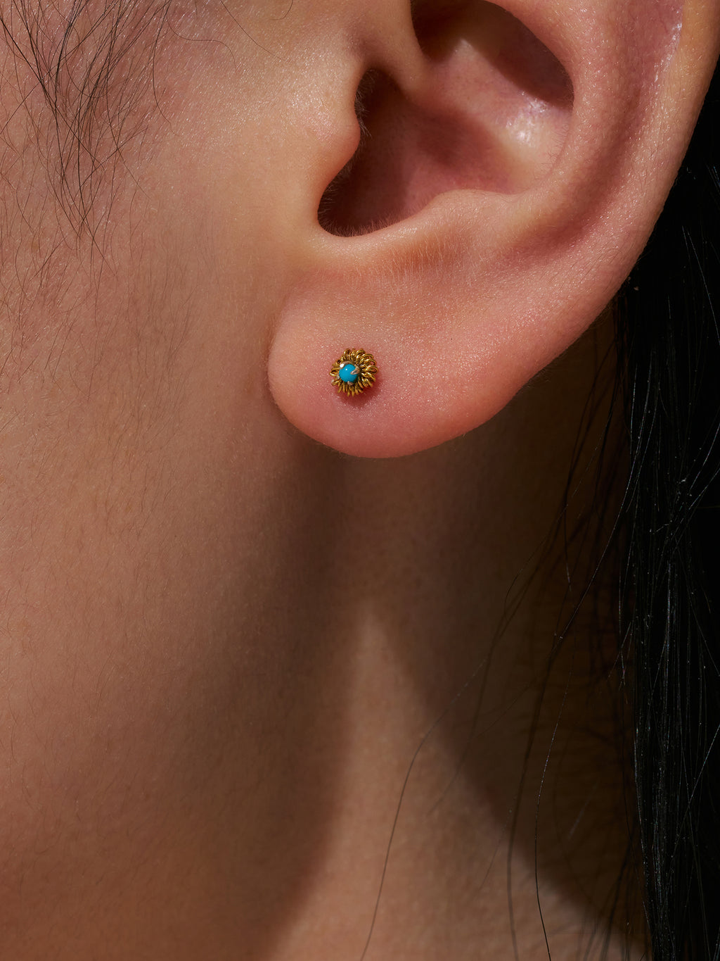 Daisy Blue Earrings