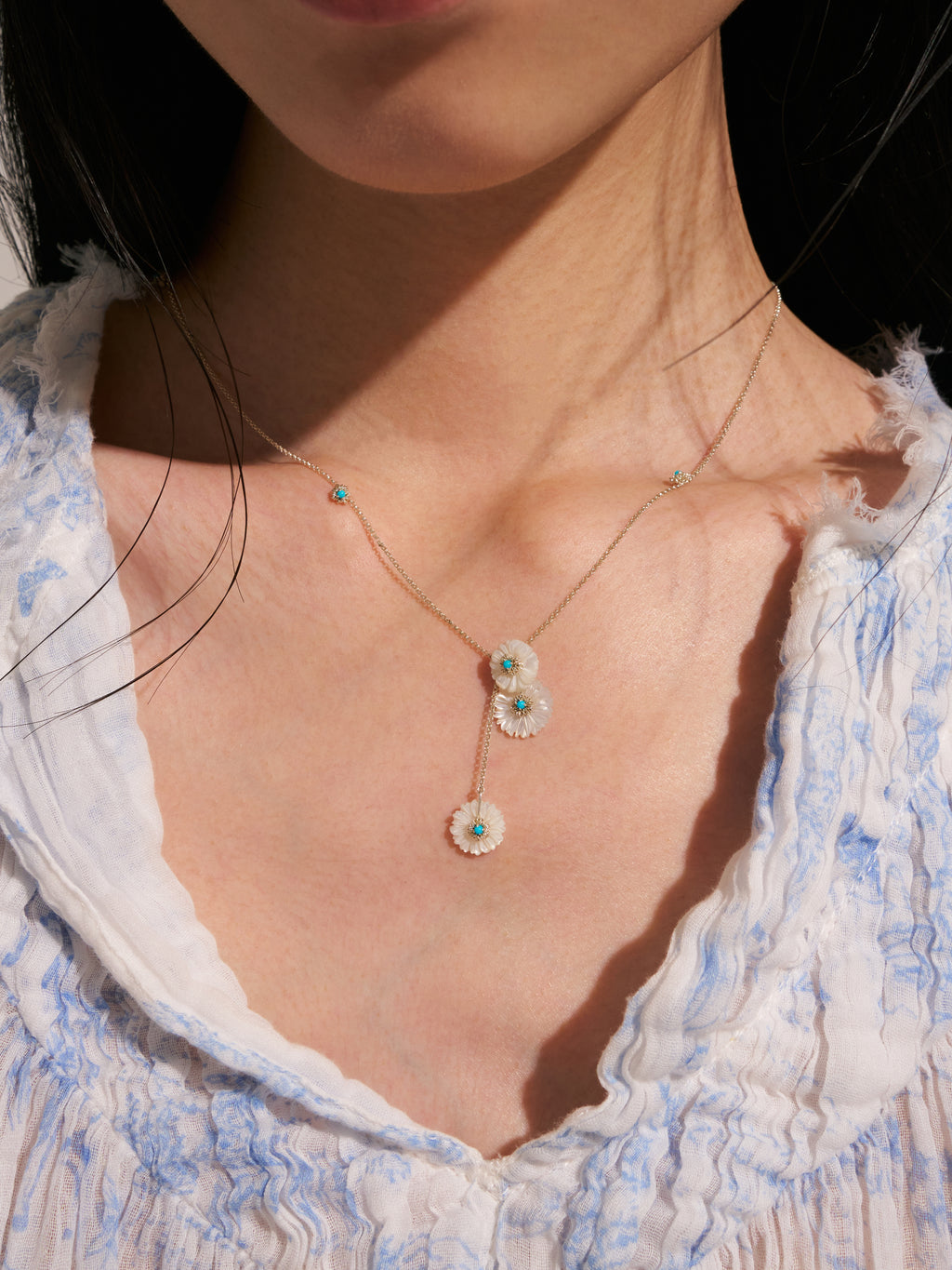 Daisy Blue Glacé Necklace