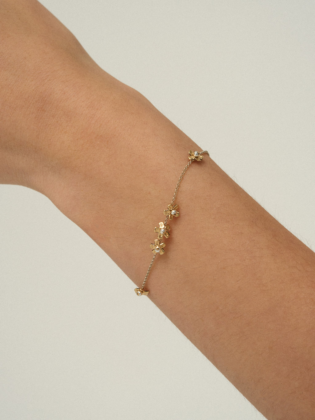 Pinot Gris Blossom Bracelet